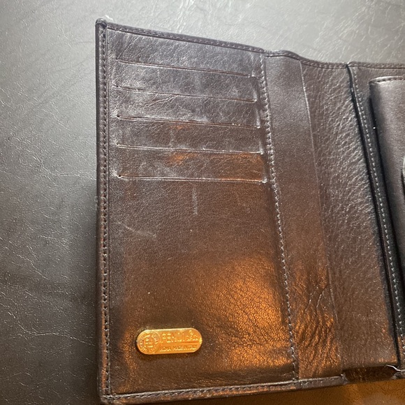 ❤️Vintage Fendi Wallet❤️ - Picture 7 of 9